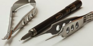 Ophthalmic instruments