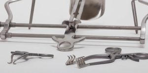 Retractors, Hooks & Spatulas